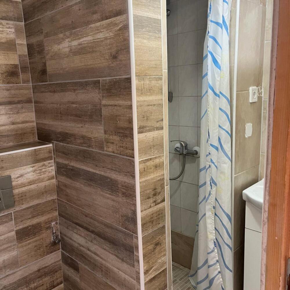 Lenzl's Panzió Acomodação com café da manhã Szigetvár Exterior foto